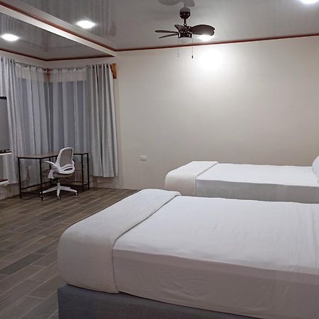 Villas Lux Arenal Ла Фортуна Экстерьер фото