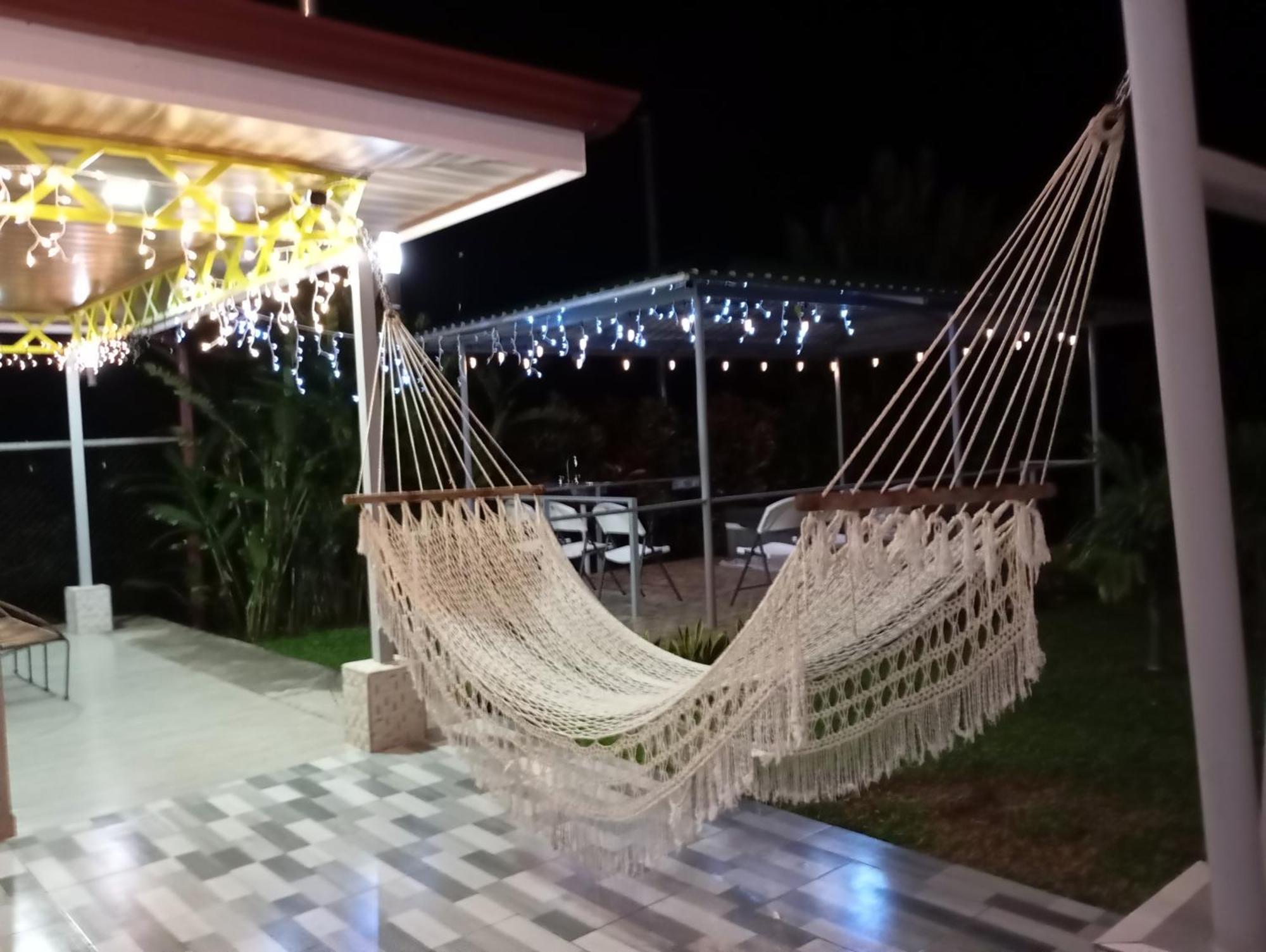 Villas Lux Arenal Ла Фортуна Экстерьер фото